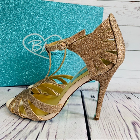 Betsey Johnson Shoes - ⭐️❤️HOST PICK❤️⭐️👠BETSEY JOHNSON, PINK GLITTER 👠